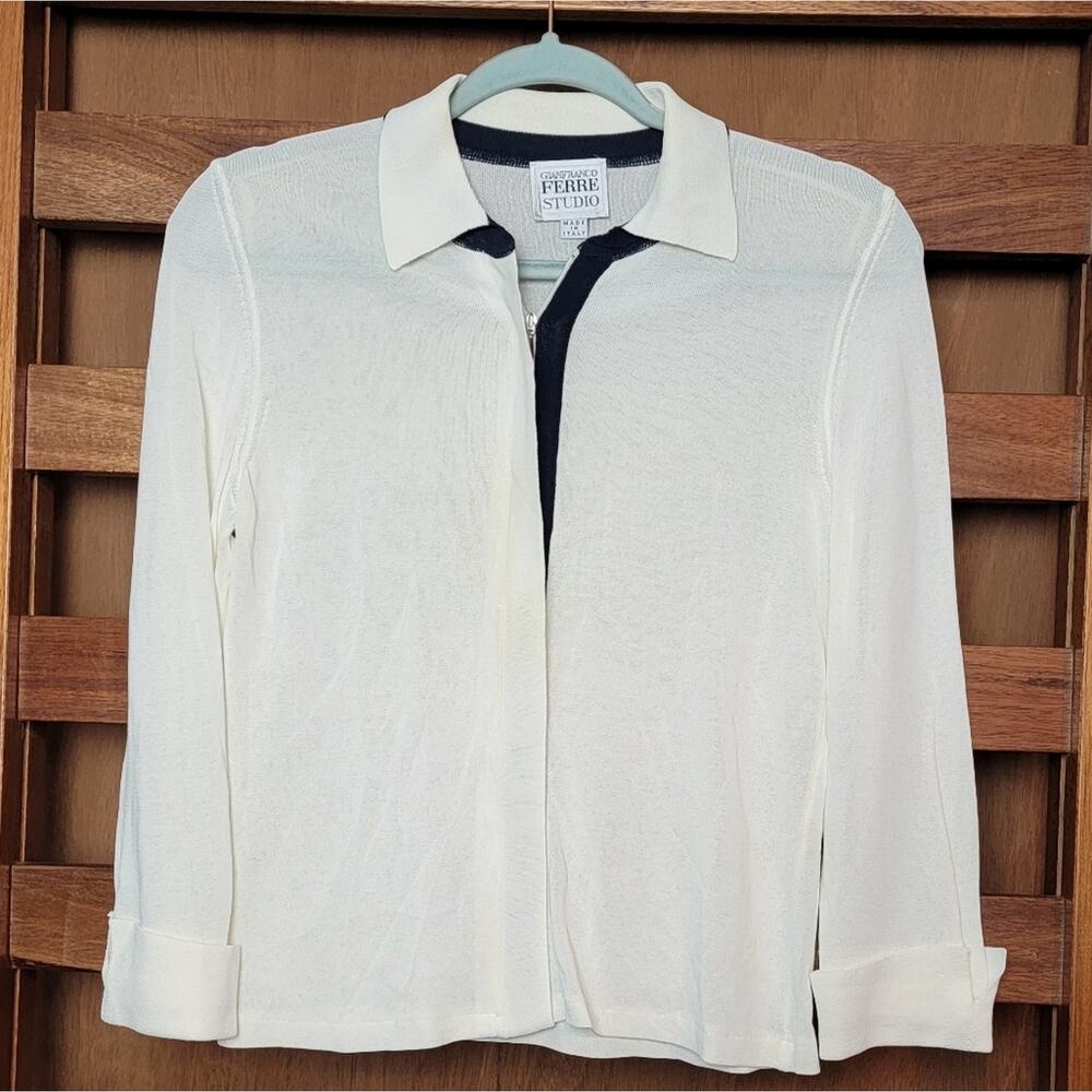 Gianfranco Ferre Studio Italian Ivory & Black Contrast Zip Up Knit Blouse Sz M